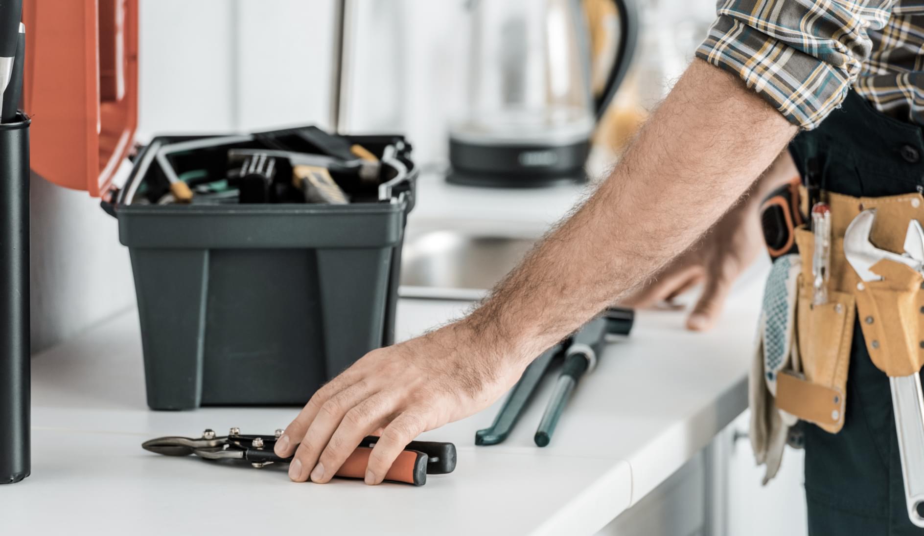 Montador de móveis, Freitas com suas ferramentas. 